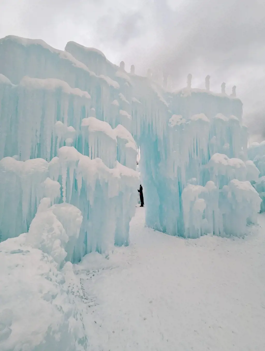 Ice-Castles
