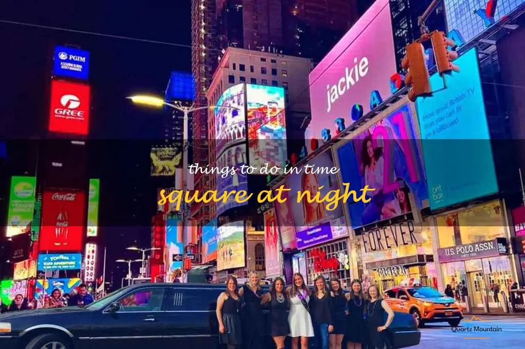 things to do in time square at night