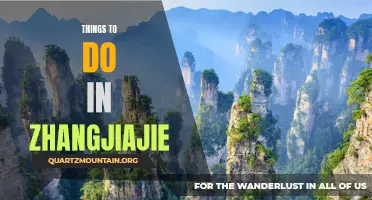 10 Must-See Attractions in Zhangjiajie: A Travel Guide