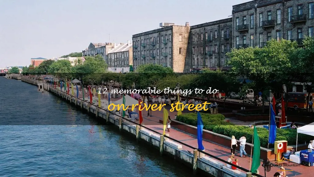things to do on river street