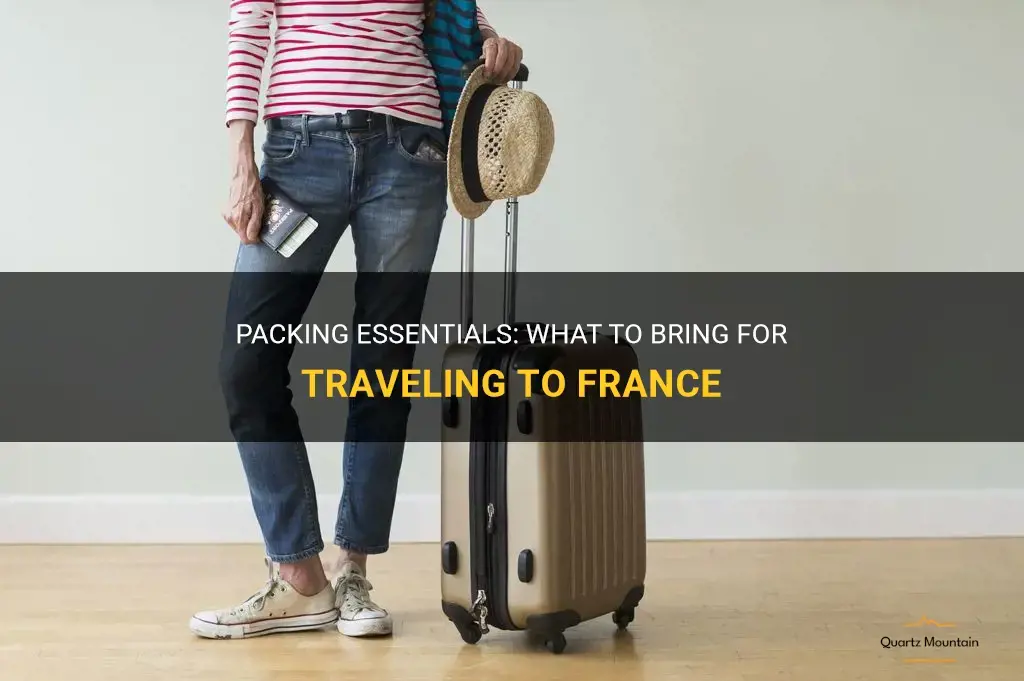 travel to france what to pack