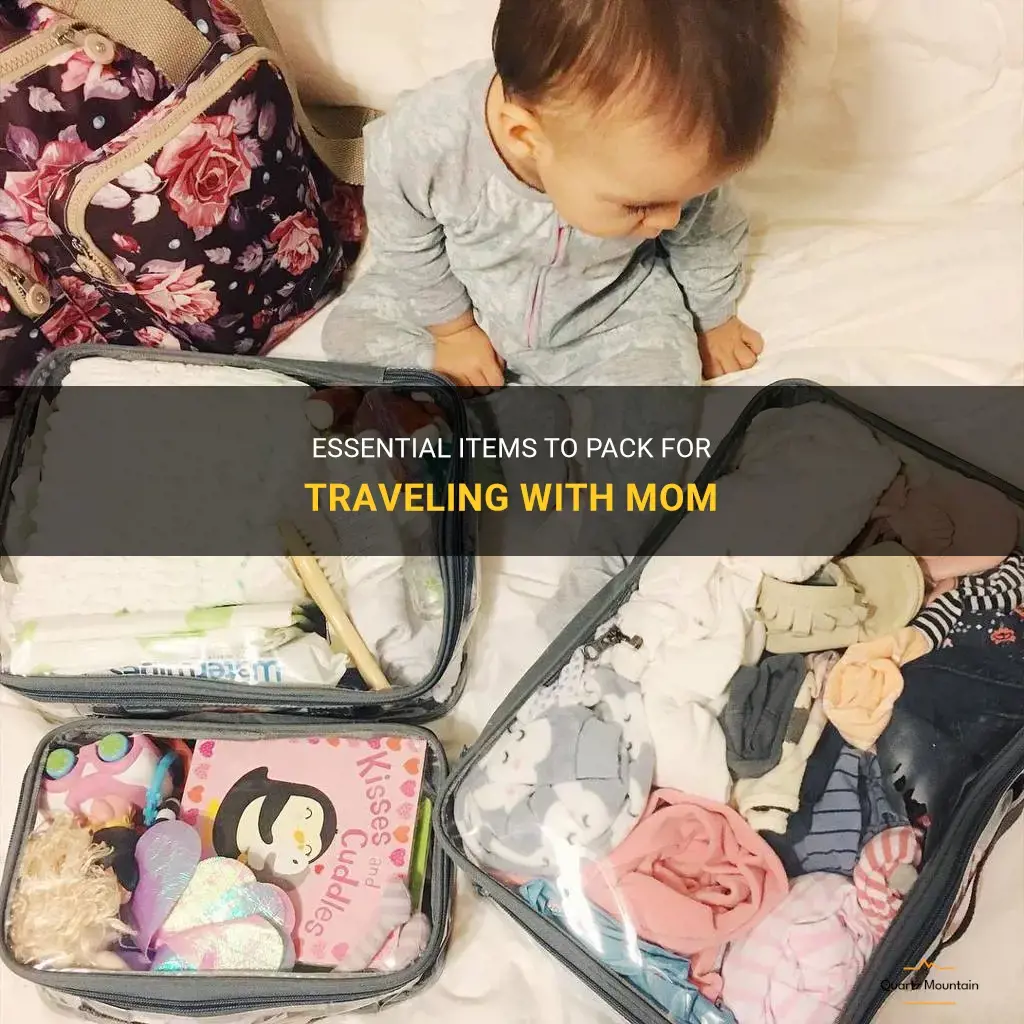 what should I pack to travel mom
