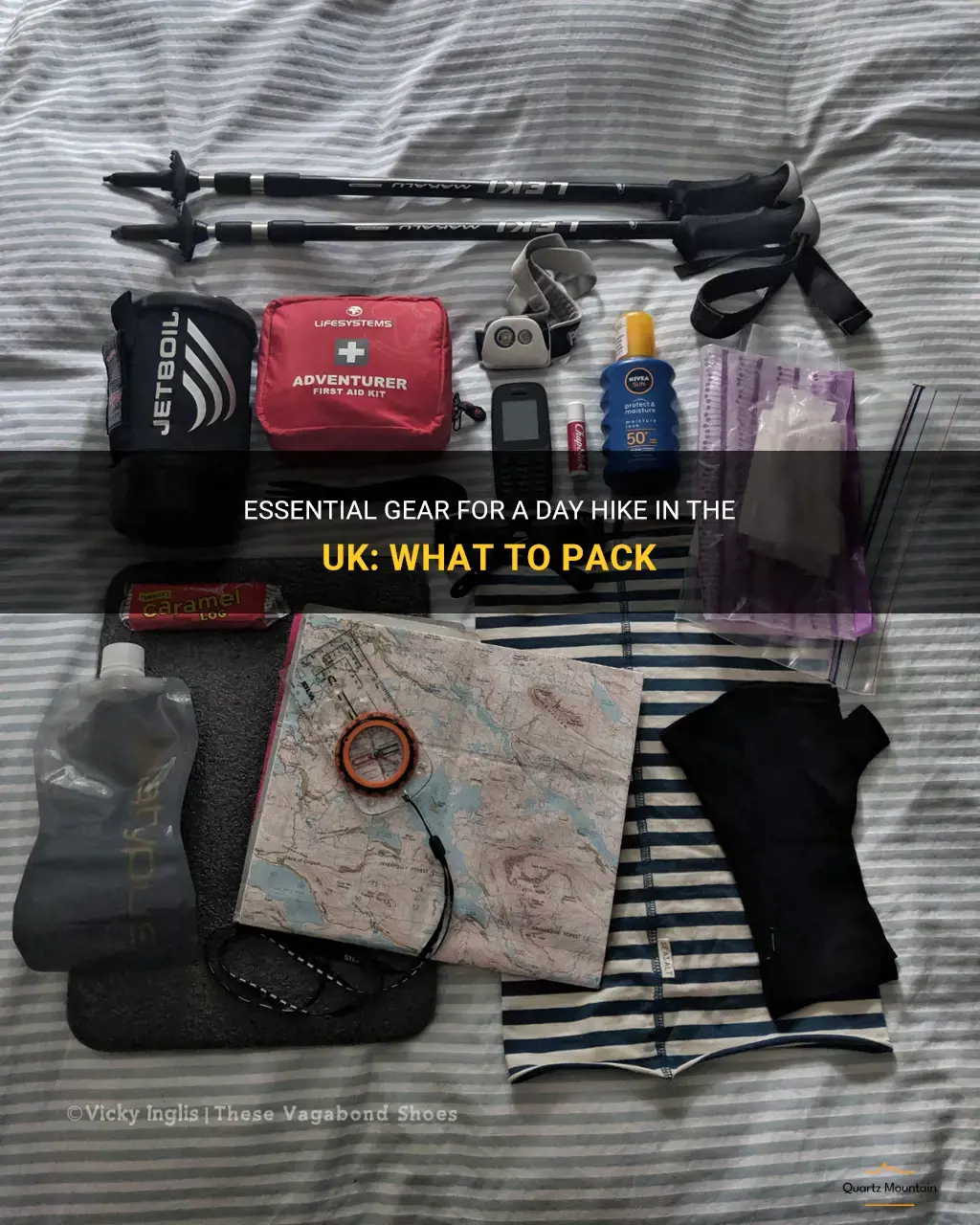 what to pack for a day hike uk