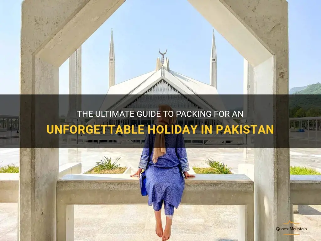 what to pack for a holiday in pakistan