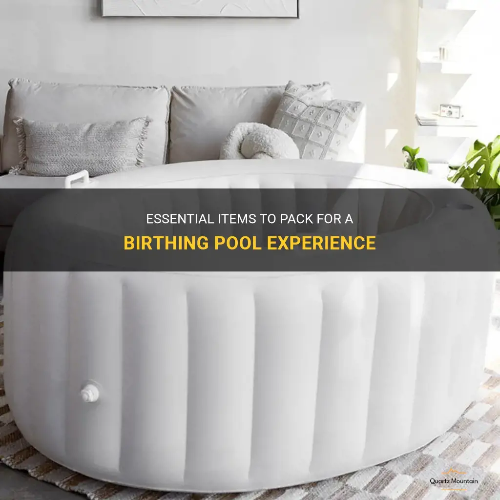 what to pack for birthing pool