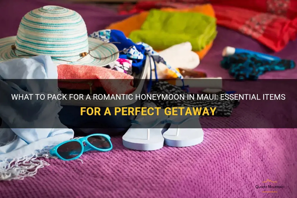 what to pack for honeymoon in maui