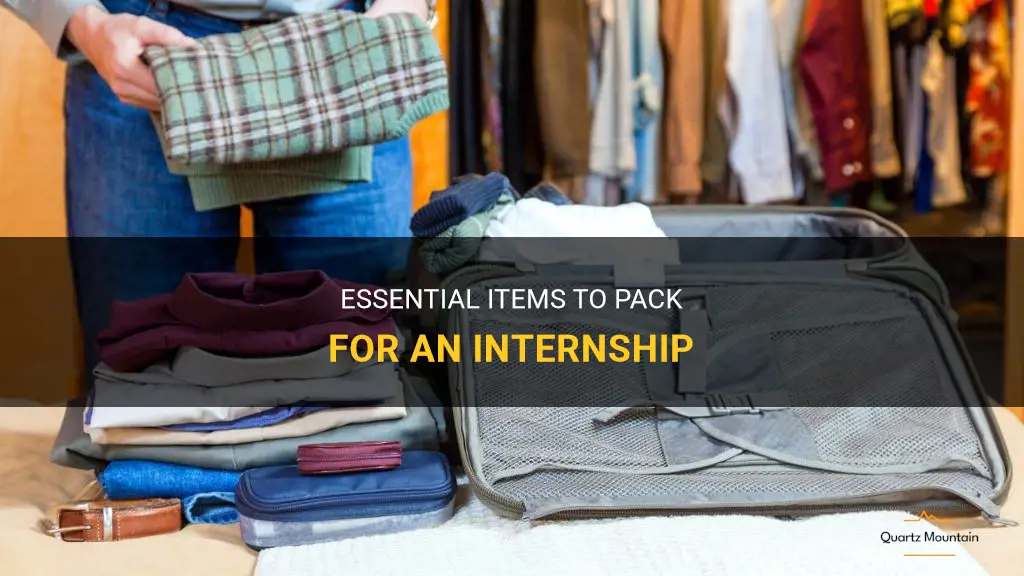 what to pack for internship