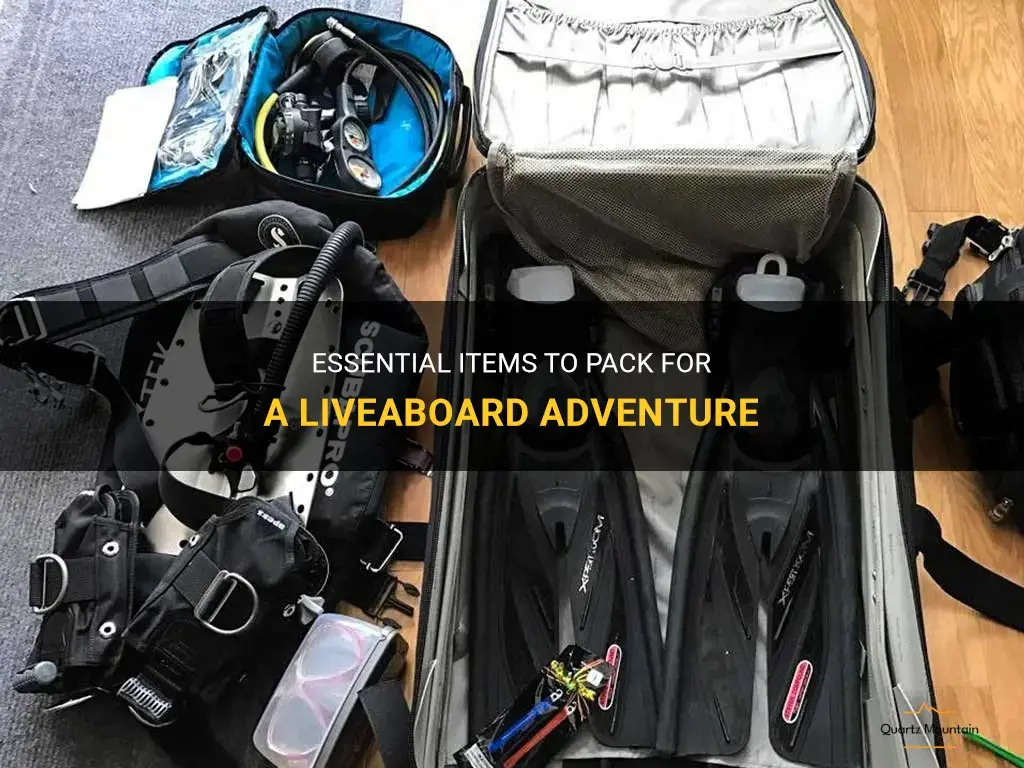 what to pack for liveaboard