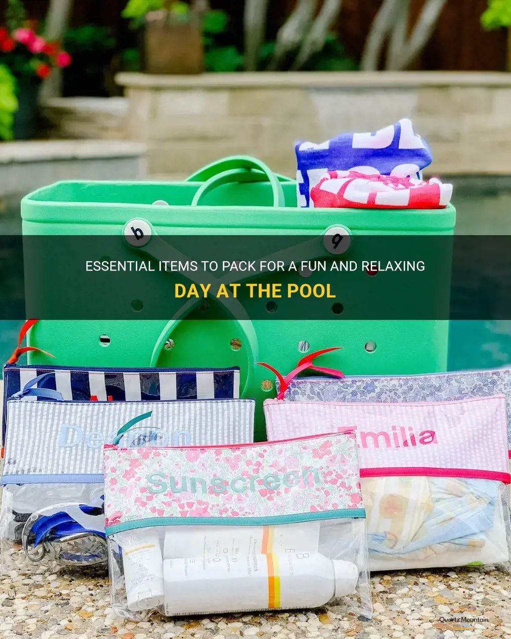 what to pack for pool