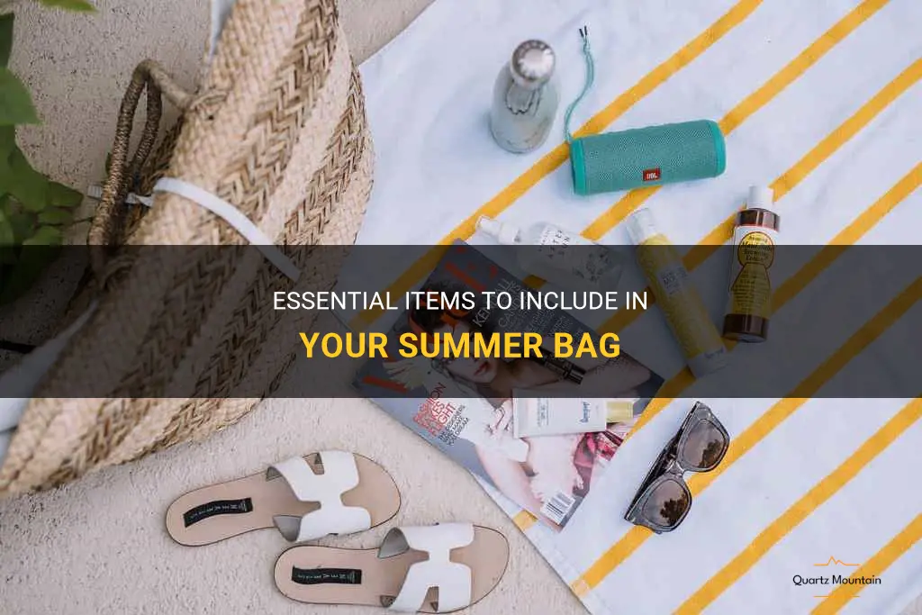 what to pack in a summer bag