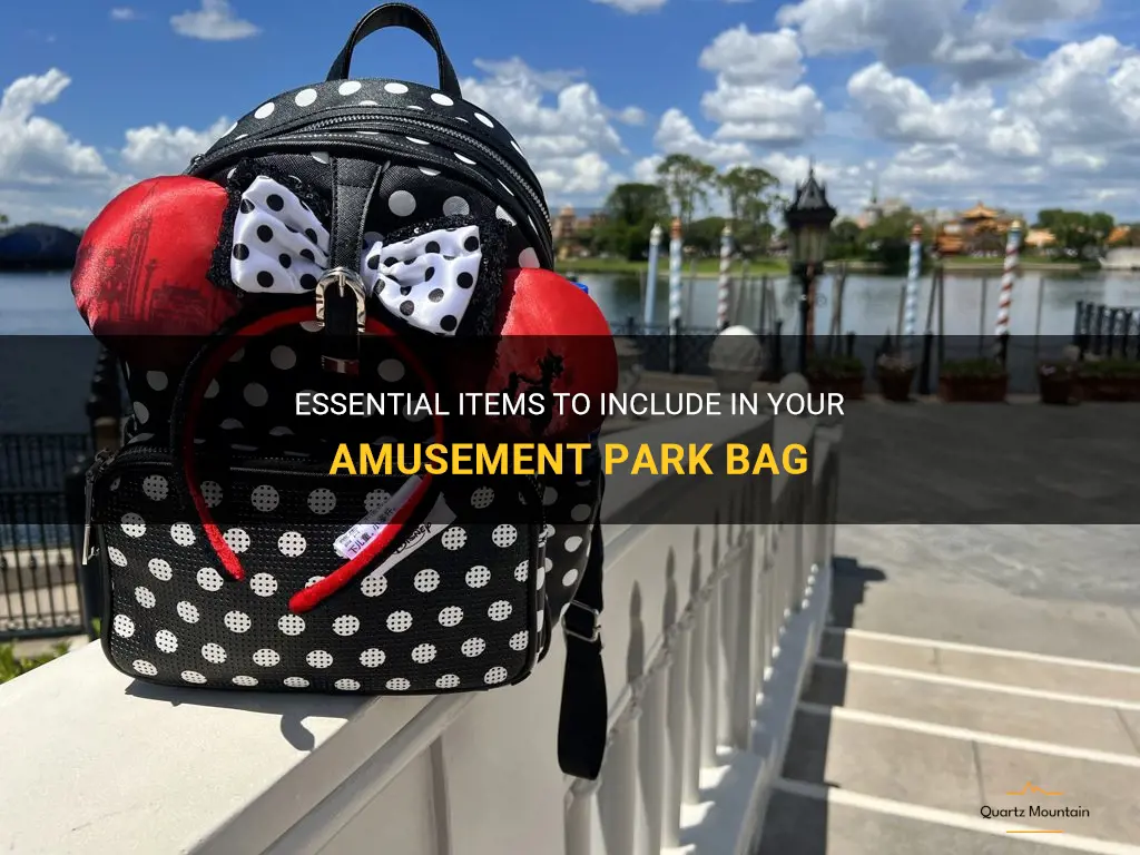 what to pack in your bag for an amusement park