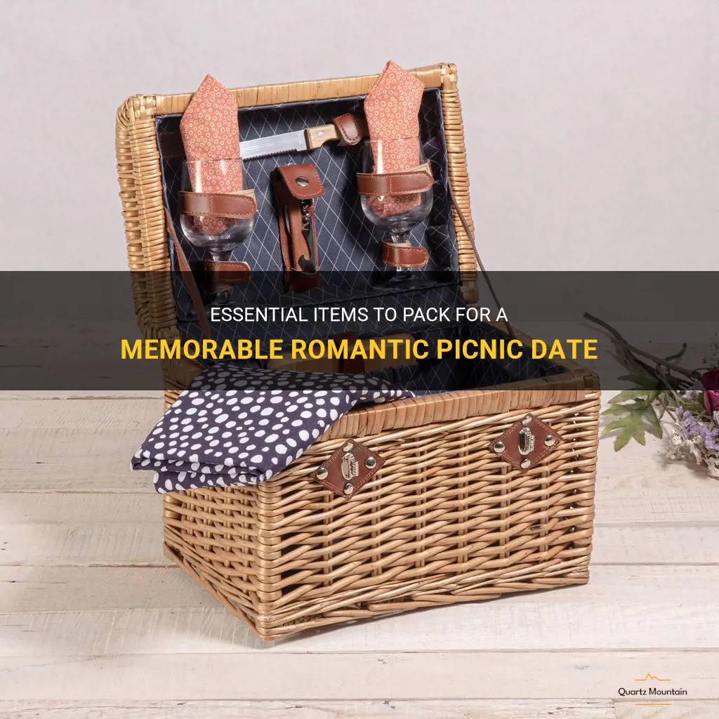 what to pack on a romantic picnic date
