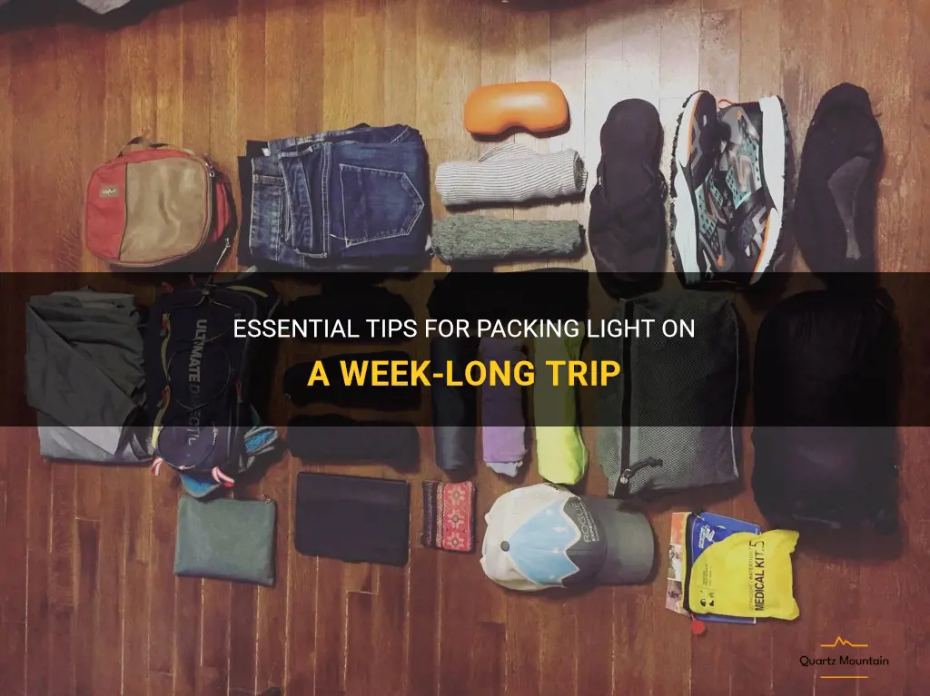 what to pack on a week trip travel light