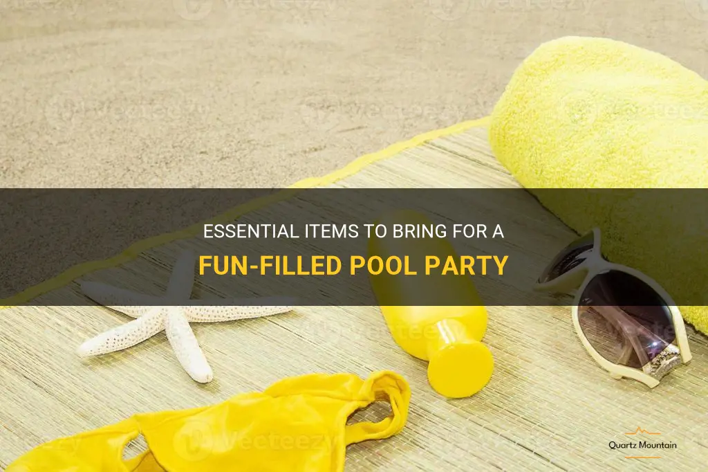 what to pack to a pool party