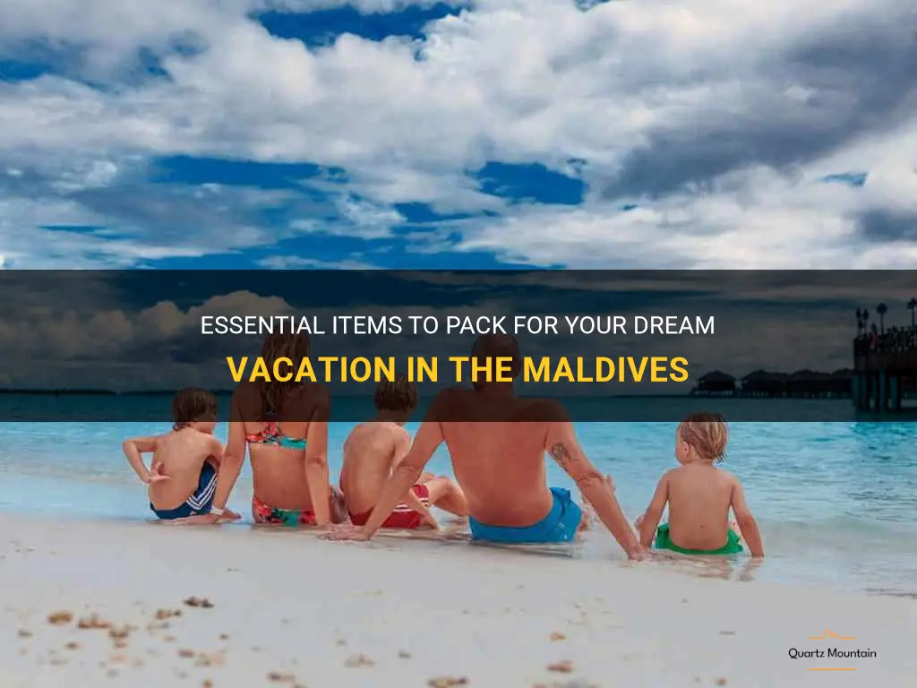 what to pack to go to maldives