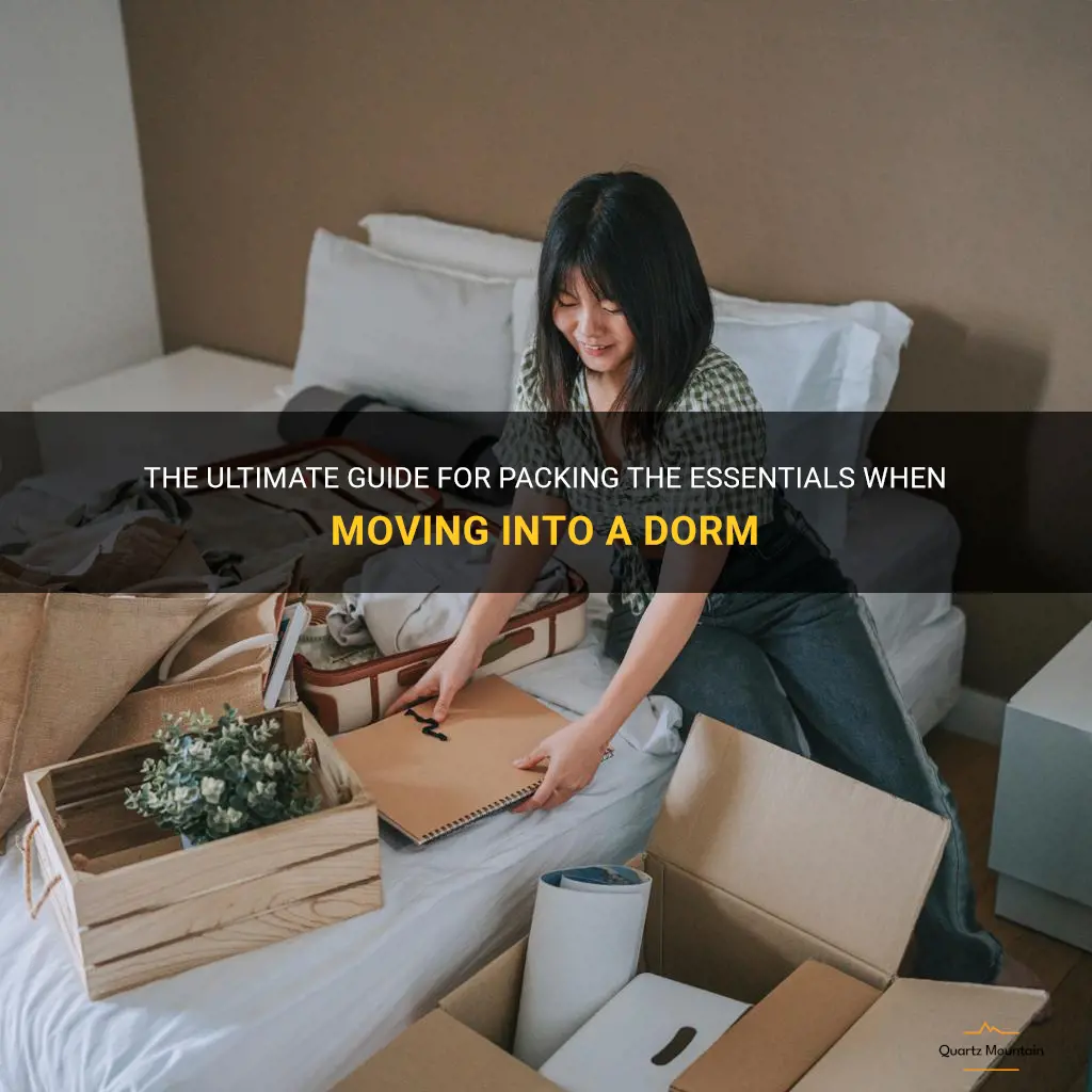 what to pack when moving into a dorm