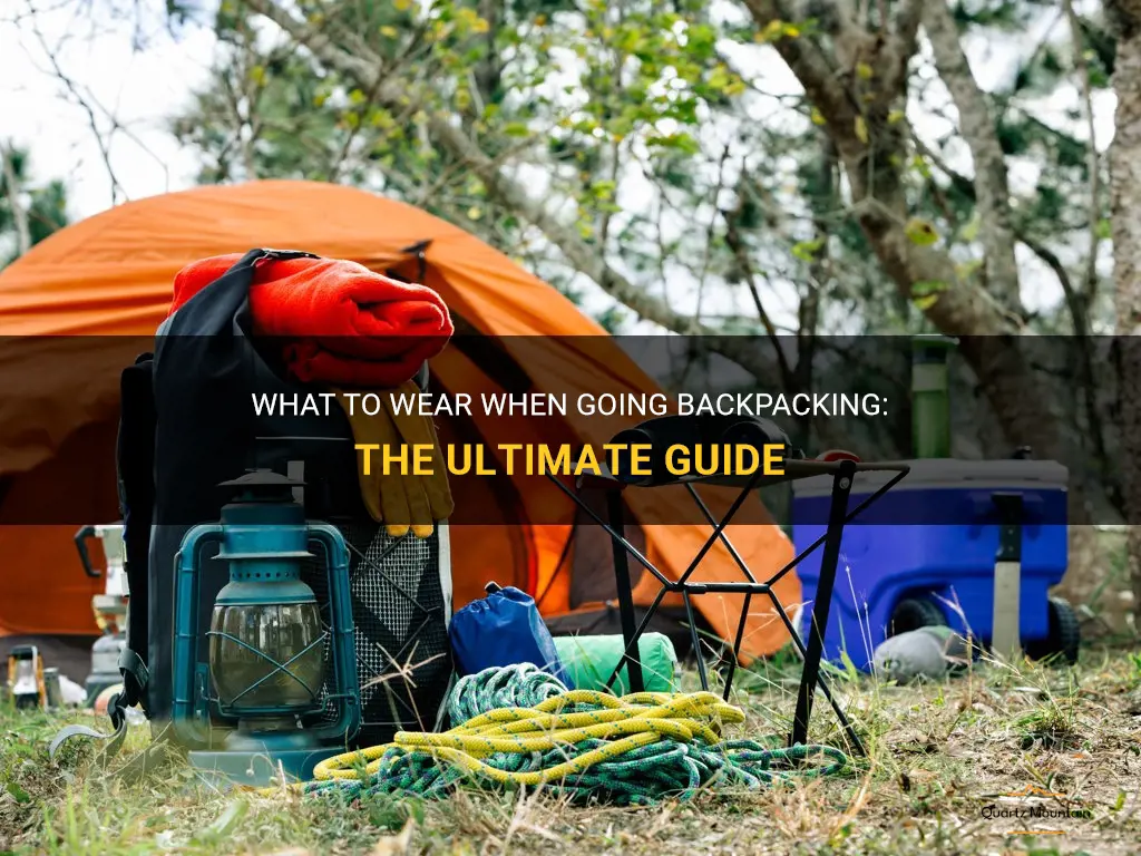 what to wear if you are going to picking pack